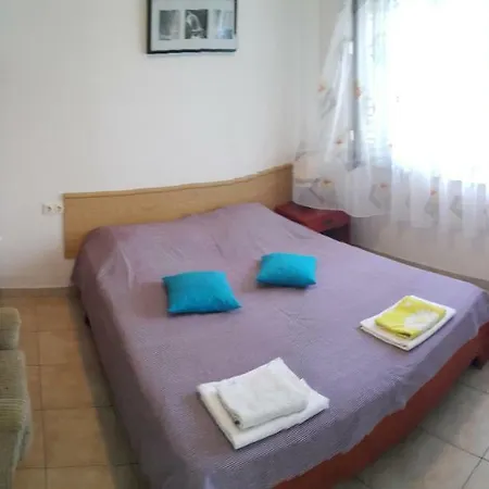 On Stjepana Radica Guest house *